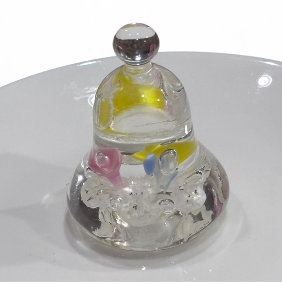 Joe St Clair Art Glass Bell Shape Paperweight Pink Yellow Blue Flowers Greenery - Picture 2 of 5